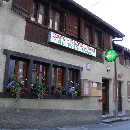 Petit Velan - Coworking & Coliving Hostel Bourg-Saint-Pierre Exterior photo